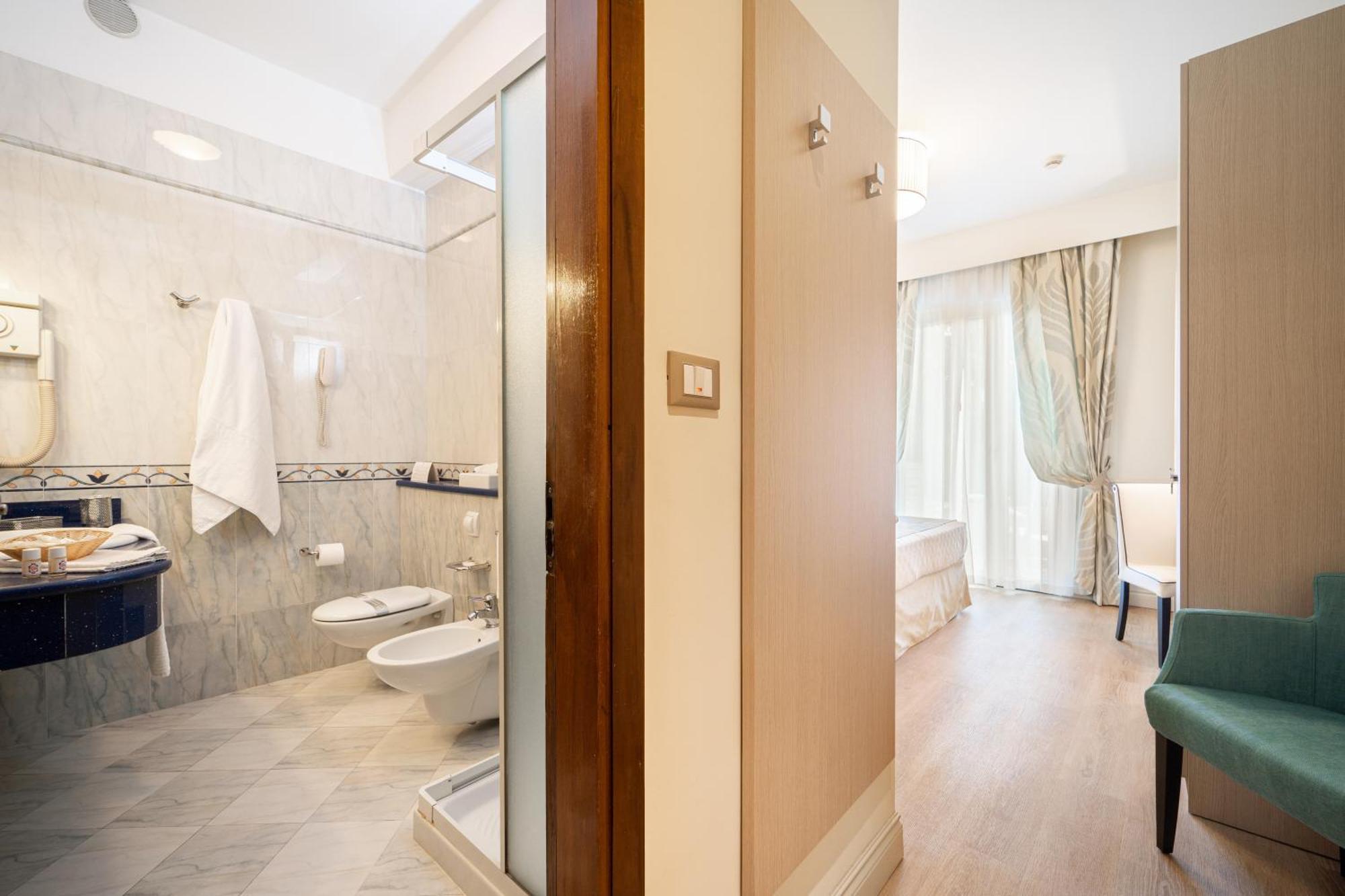Hotel Ariston Molino Buja アーバノ・テルメ 部屋 写真