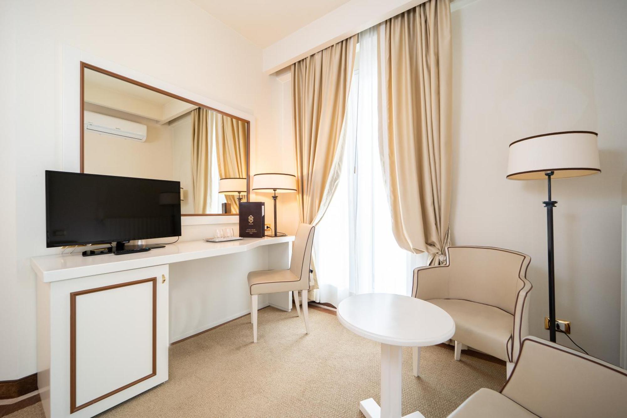 Hotel Ariston Molino Buja アーバノ・テルメ 部屋 写真